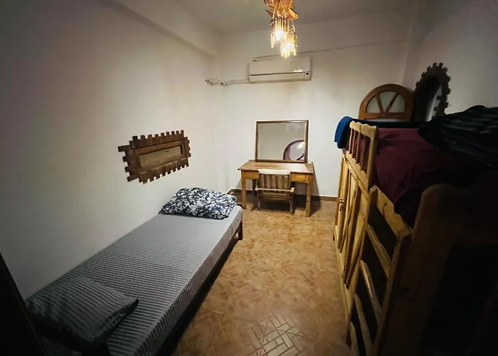 Apartman Shanty House